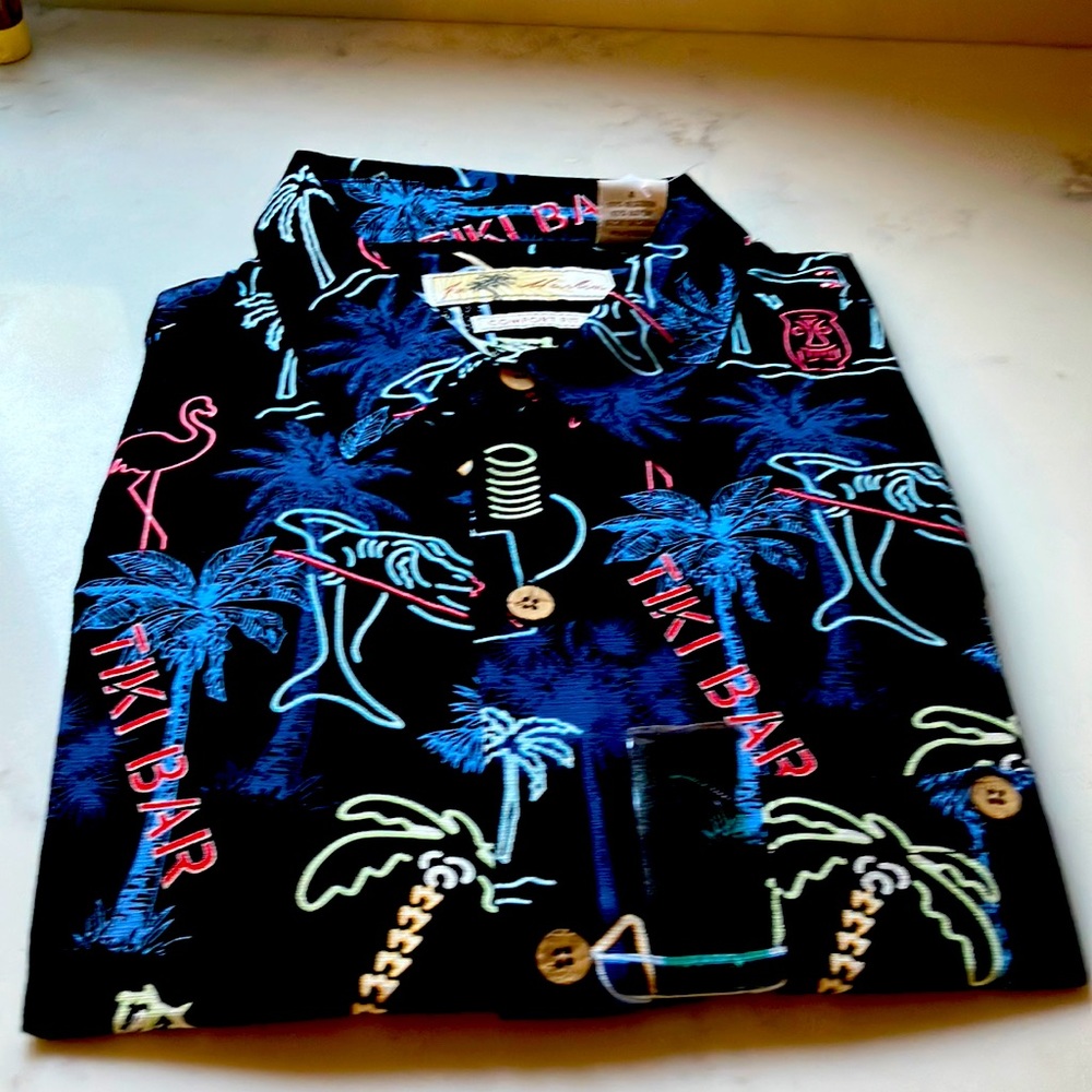 Men’s tiki shirt